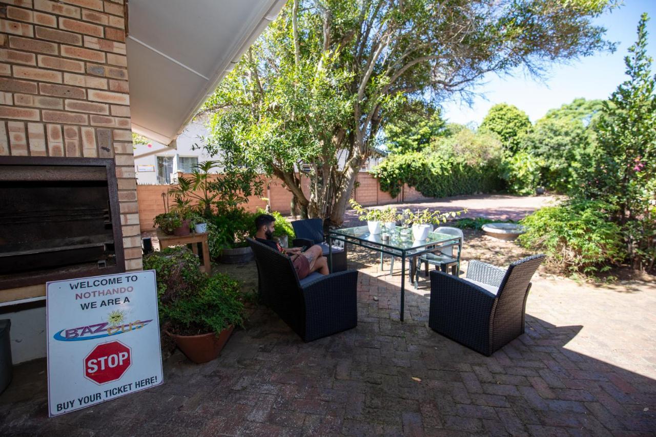 Nothando Backpackers Lodge Plettenberg Bay Bagian luar foto