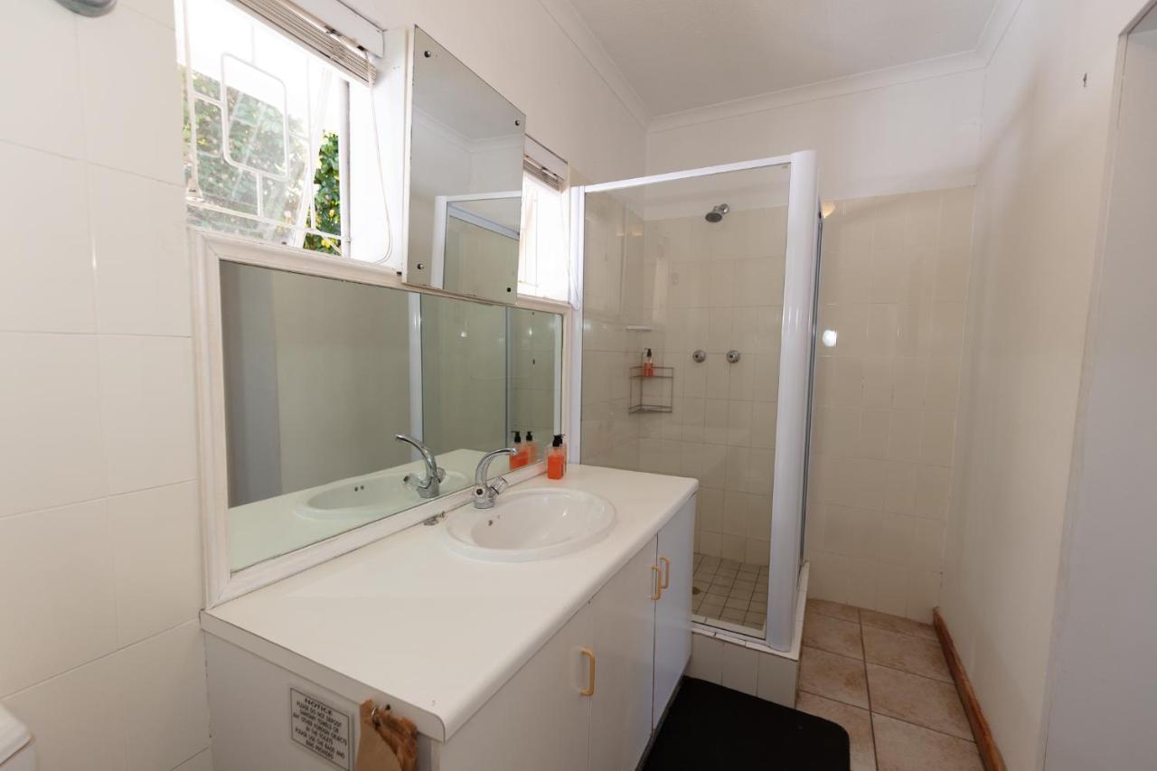 Nothando Backpackers Lodge Plettenberg Bay Bagian luar foto