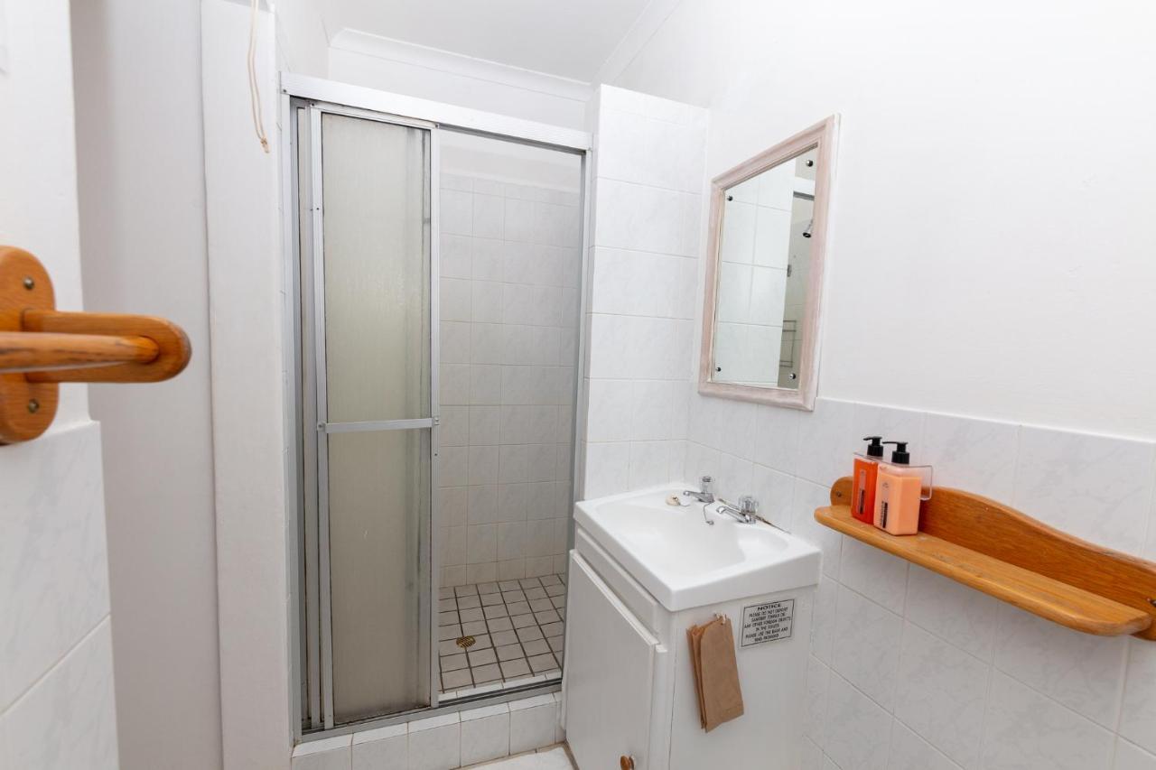 Nothando Backpackers Lodge Plettenberg Bay Bagian luar foto