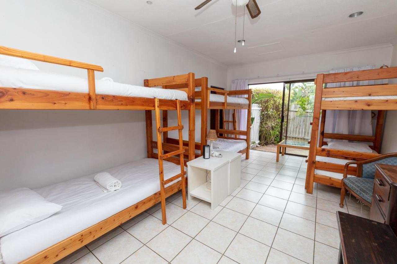 Nothando Backpackers Lodge Plettenberg Bay Bagian luar foto